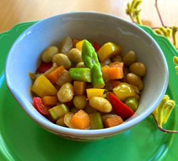 「大豆と彩り野菜のカレー炒め」の写真